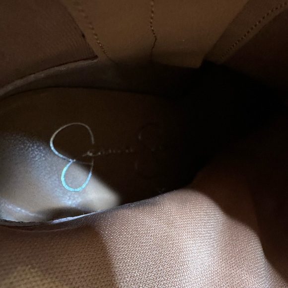 New Jessica Simpson Womens Sz6/36.5
Dollyi Crystal Embellished Bootie
Silver‎ - Picture 10 of 10